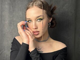 AdeleBerbirge cam jasmine