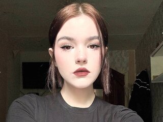 AliceRobinsen recorded video