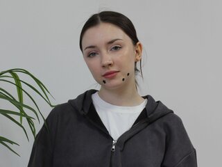 AllaFlatcher hd live