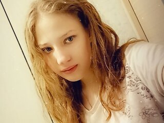 AmandaMini nude pics