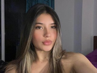 AmberCozzi ass shows