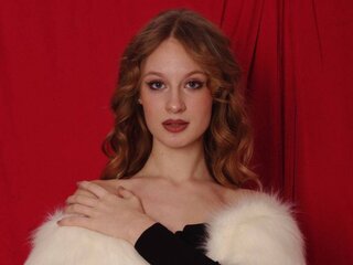 AmberHall shows cam