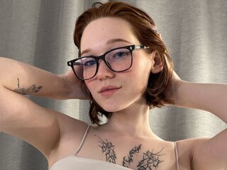 AnnRuiz online show