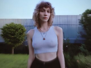 EmilyCartex show porn