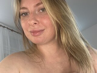 EmilyGhons ass videos