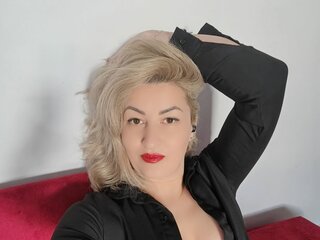 IsabelIsa nude naked