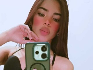 MeliClarck shows video